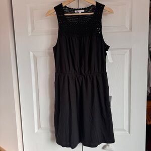 DR2 Black Sleeveless Mini Dress